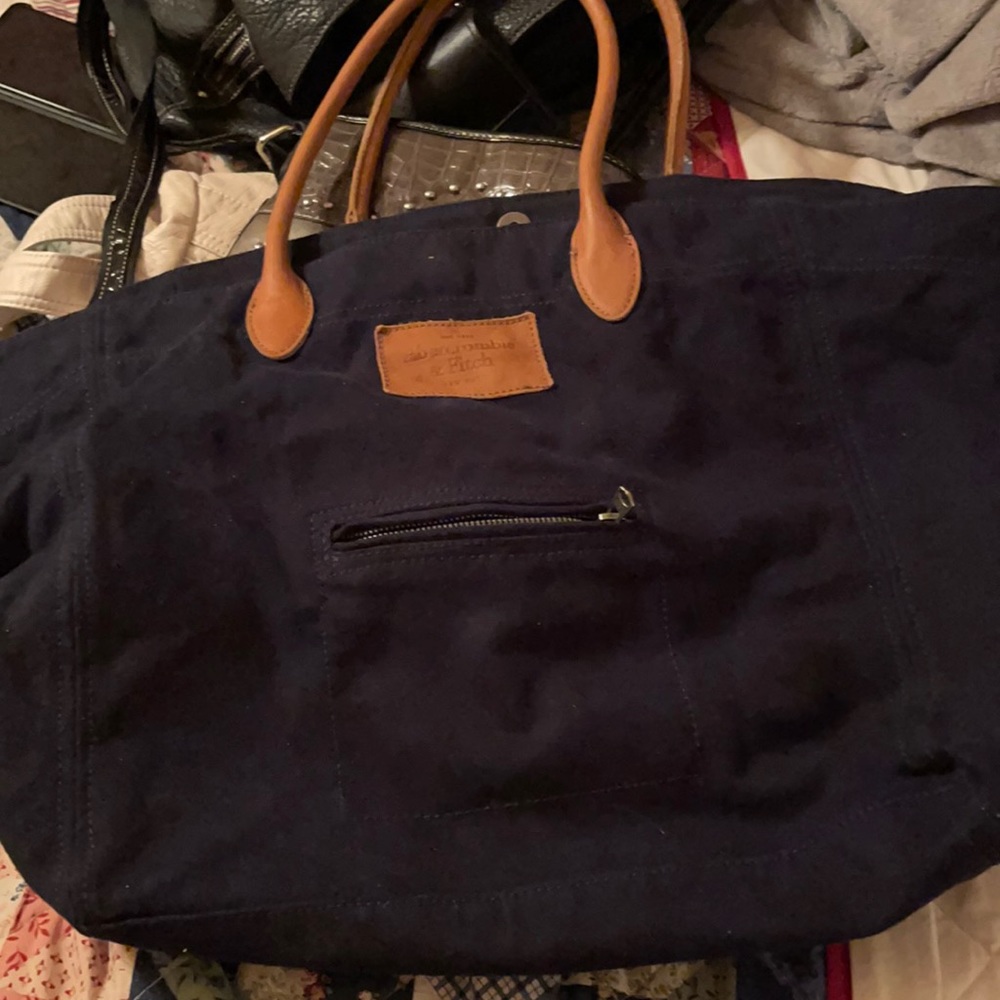 Abercrombie and Fitch - Picture 1 of 3